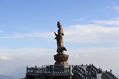 Hội Xuân Linh Thiêng Trên Đình Fansipan Hội Xuân Linh Thiêng Trên Đình Fansipan